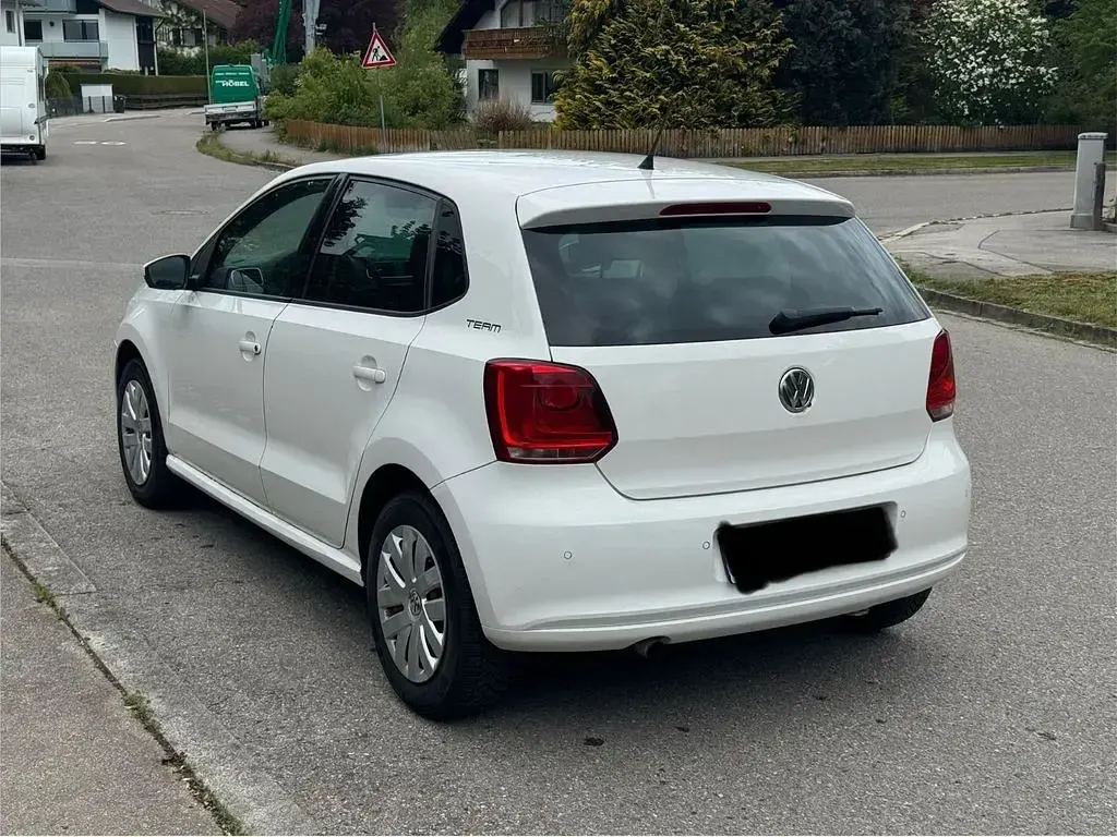Używany VW Polo Team 86 KM (63 kW) 2010 Biały Hatchback