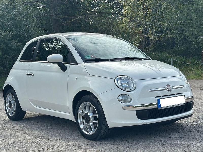 Weiß Gebraucht 2011 Fiat 500 Sport Limousine | 4.100 € (Superpreis) - Bild 1/4
