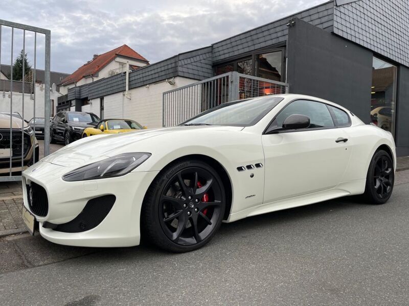 Bianco eldorado Gebraucht 2013 Maserati Granturismo Coupé | 66.999 € (Etwas zu teuer) - Bild 1/4
