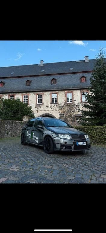 Grau Gebraucht 2006 Skoda Fabia vRS Kleinwagen | 2.000 € (Guter Preis) - Bild 1/4