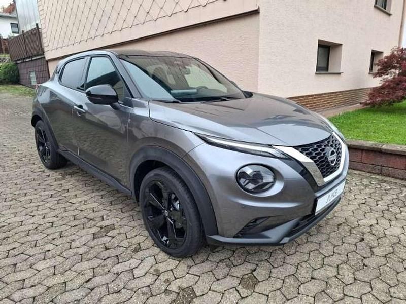 Neu Nissan Juke 360º 114 PS (83 kW) 2025 Dark grey/black SUV