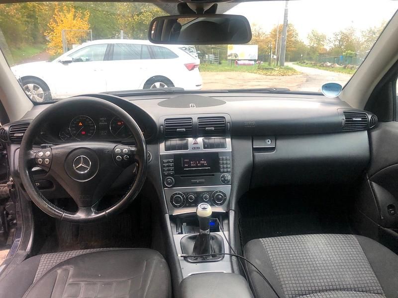 Gebraucht Mercedes CL200 122 PS (89 kW) 2005 Blau Coupé