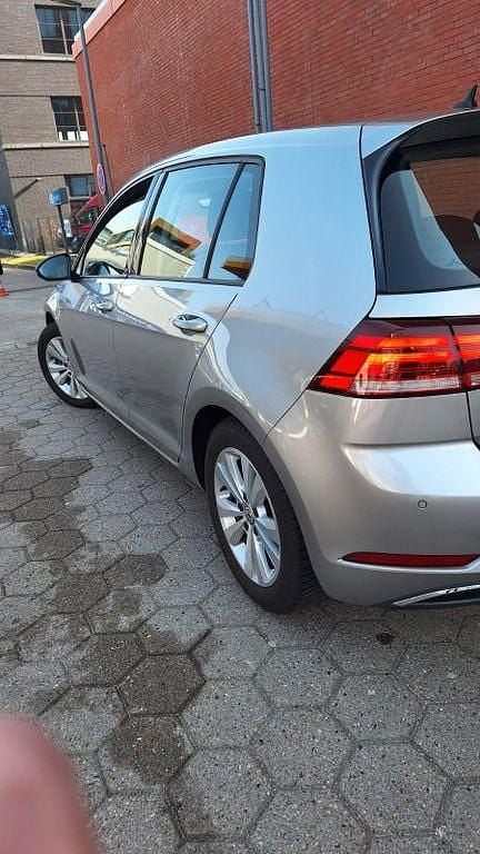 Gebraucht VW Golf VII Join 131 PS (96 kW) 2019 Grau Limousine