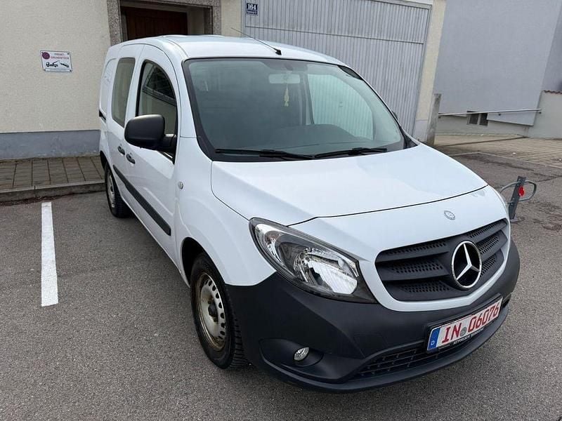 Gebraucht Mercedes Citan 109 90 PS (66 kW) 2018 Weiß Van / Kleinbus