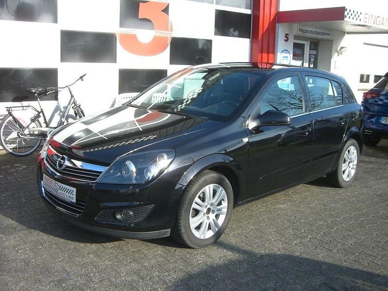 Gebraucht Opel Astra Innovation 116 PS (85 kW) 2009 Schwarz Limousine