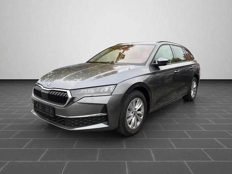 Graphitegrau metallic (metallic) Gebraucht 2025 Skoda Octavia Limousine | 29.500 € (Guter Preis) - Bild 1/2
