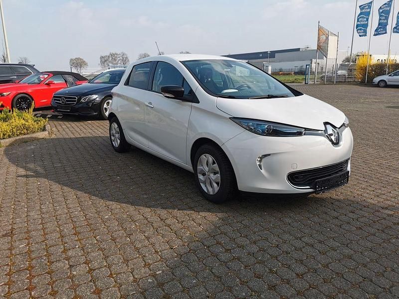 Weiß Gebraucht 2016 Renault Zoe Intens Kleinwagen | 7.100 € (Etwas zu teuer) - Bild 1/4