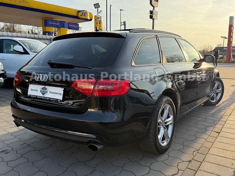 Second-hand Audi A4 Attraction 224 CP (164 kW) 2013 Negru Break