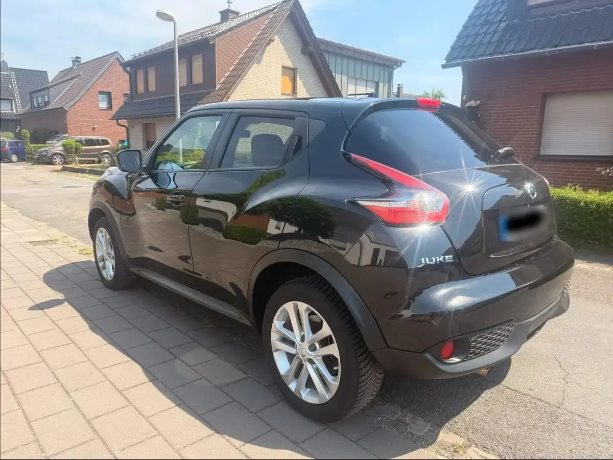 Gebraucht Nissan Juke 117 PS (86 kW) 2015 Schwarz SUV