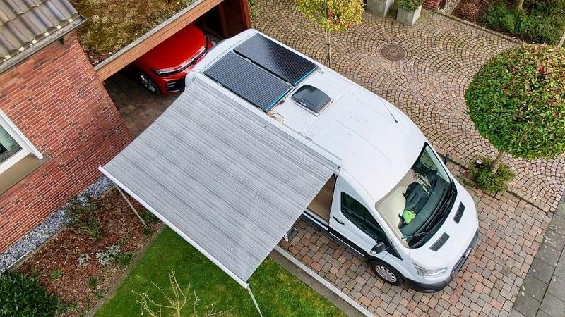 Second-hand Ford Transit 131 CP (96 kW) 2019 Alb Monovolum