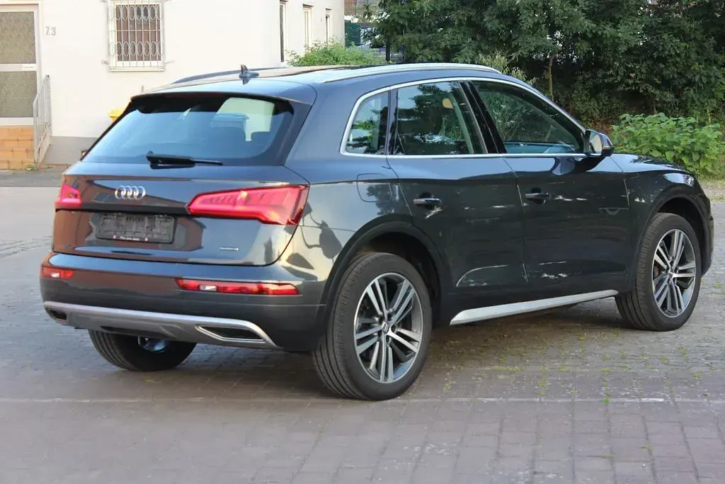 Gebraucht Audi Q5 Sport 286 PS (210 kW) 2019 Manhattangrau SUV