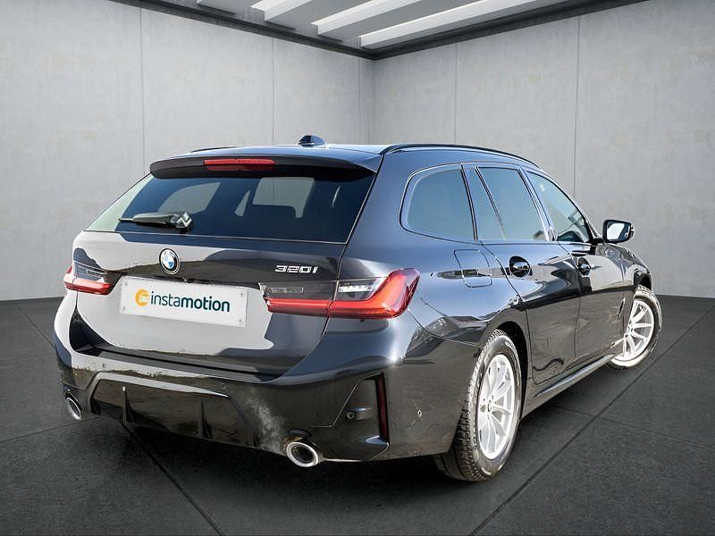 Gebraucht BMW 320 184 PS (135 kW) 2024 Schwarz Kombi