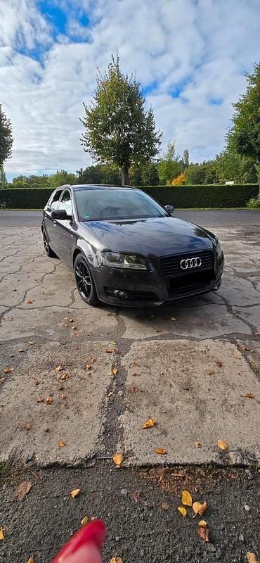 Schwarz Gebraucht 2012 Audi A3 Sportback S-Line Kleinwagen | 6.500 € (Guter Preis) - Bild 1/4