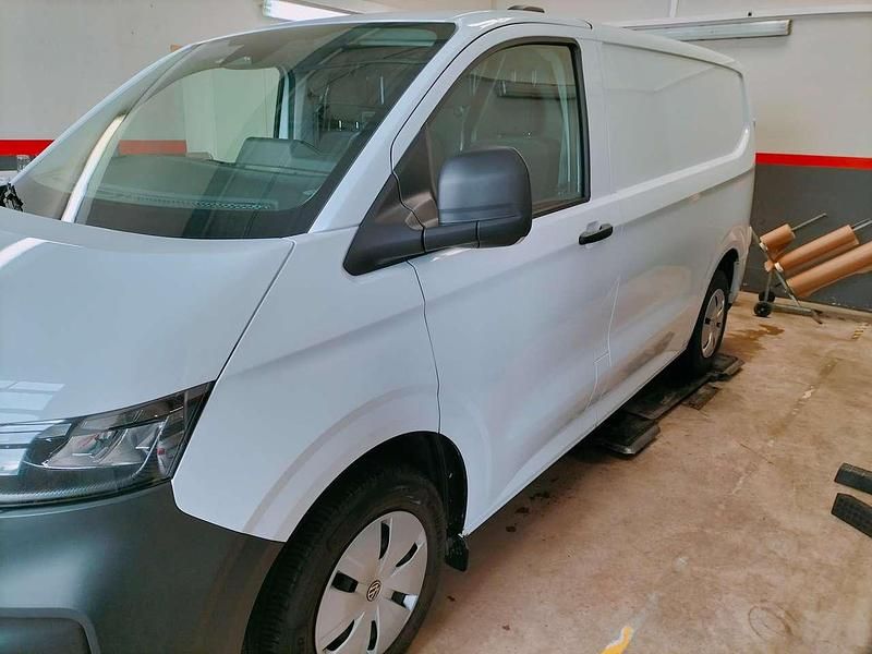 Gebraucht VW Transporter 150 PS (110 kW) 2025 Clear white Van