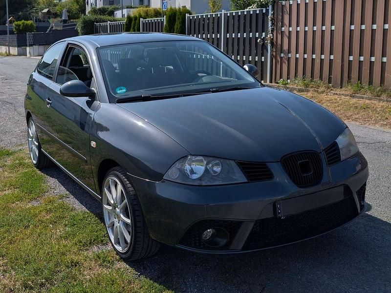 Grau Gebraucht 2008 Seat Ibiza Kleinwagen | 2.699 € (Fairer Preis) - Bild 1/4