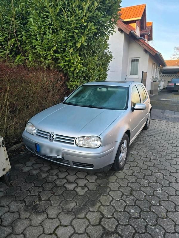 Gebraucht VW Golf IV 116 PS (85 kW) 2001 Silber Kleinwagen