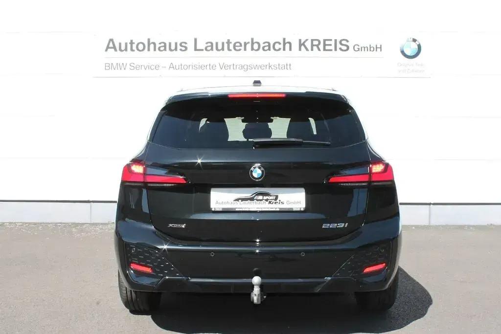 Gebraucht BMW 223 Active Tourer M Sport 218 PS (160 kW) 2025 Schwarz Van / Kleinbus