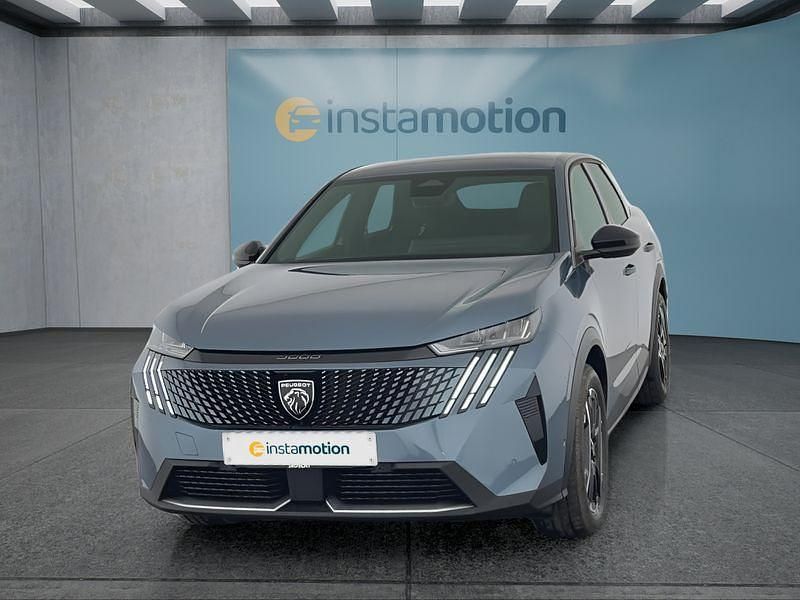 Blau Gebraucht 2025 Peugeot e-3008 SUV | 42.099 € - Bild 1/4