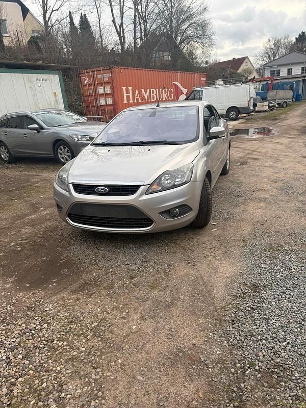 Gebraucht Ford Focus Cabriolet 135 PS (99 kW) 2010 Silber Cabrio