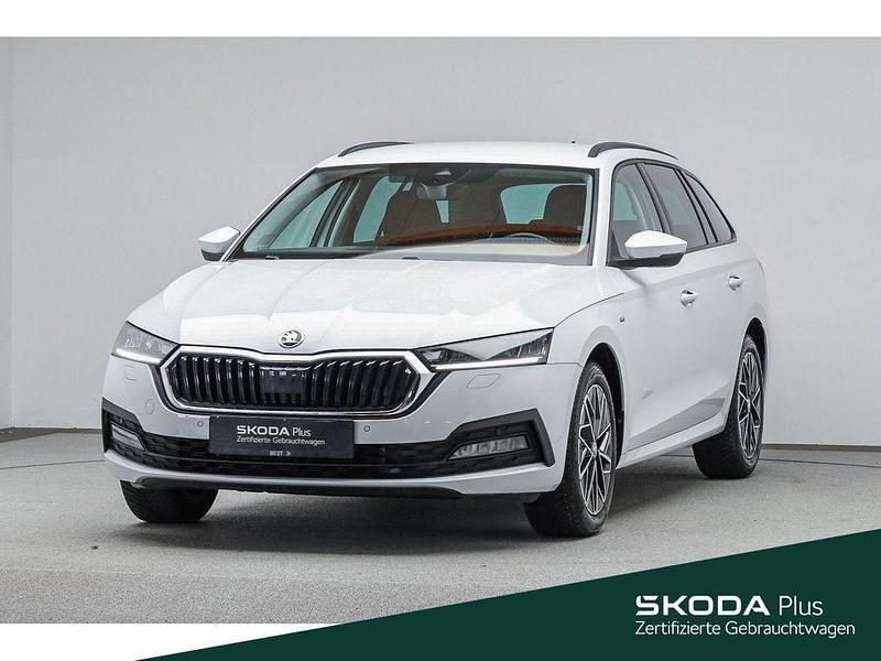 Moonweiß perleffekt/moonweiss metallic met. Gebraucht 2022 Skoda Octavia Ambition Kombi | 25.999 € (Fairer Preis) - Bild 1/4