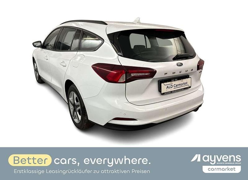 Gebraucht Ford Focus 125 PS (91 kW) 2022 Frostweiß Coupé