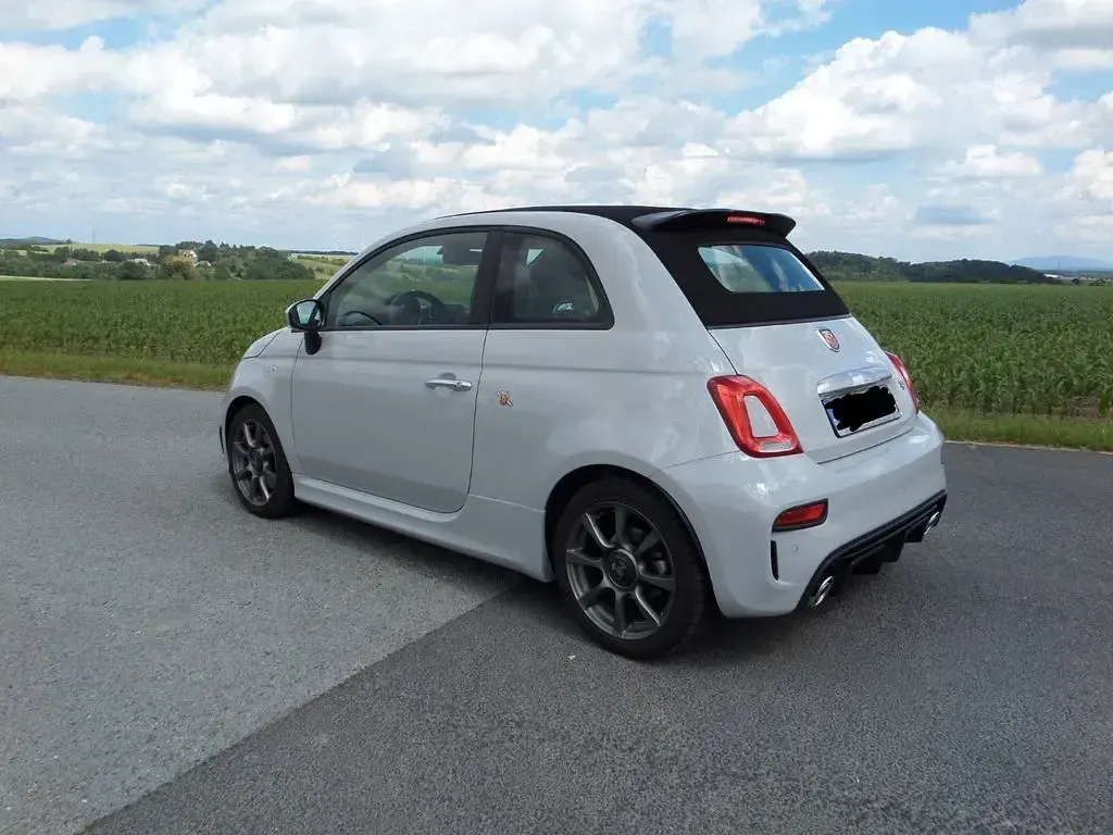Gebraucht Abarth 595C 165 PS (121 kW) 2023 Grau Cabrio