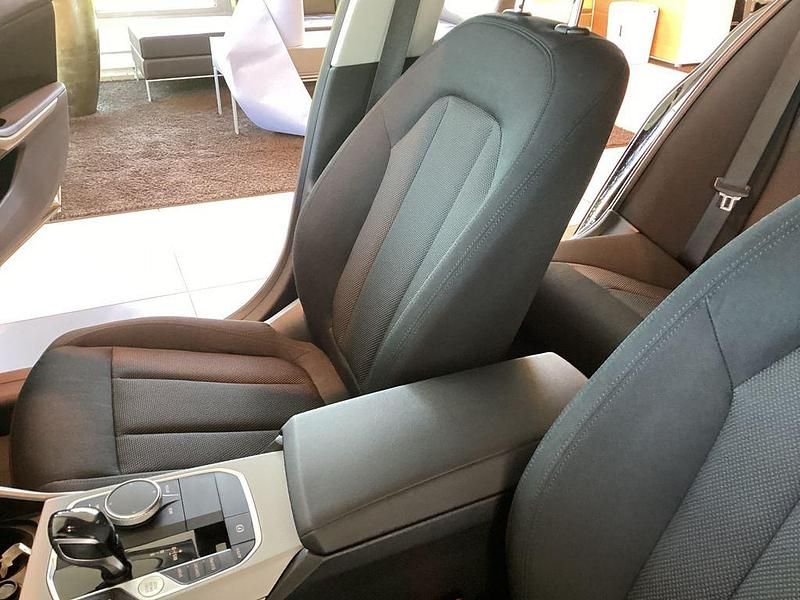 Gebraucht BMW 320 Advantage 190 PS (139 kW) 2021 Schwarz ii Limousine