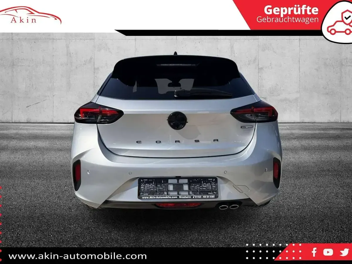 Gebraucht Opel Corsa 136 PS (100 kW) 2025 Lackierung aluminiumgrau Kleinwagen