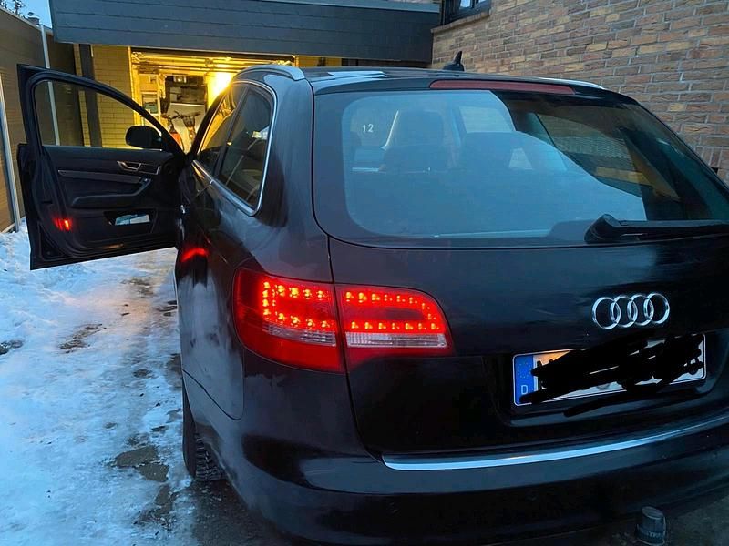 Gebraucht Audi A6 136 PS (100 kW) 2010 Schwarz Kombi