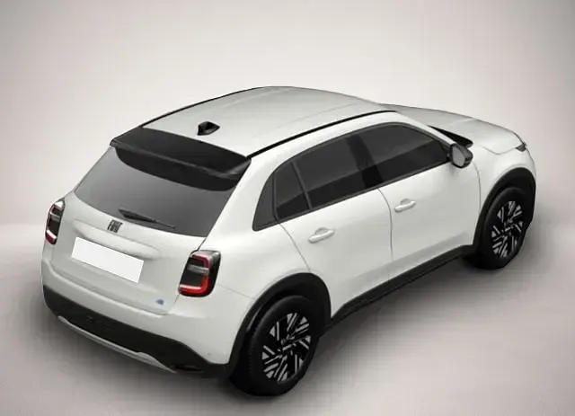 Neu Fiat 600 Red 114 kW (156 PS) 2025 Weiß SUV