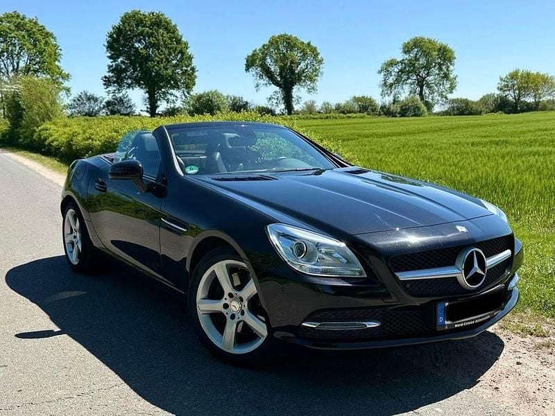 Gebraucht Mercedes SLK200 184 PS (135 kW) 2016 Schwarz Cabrio