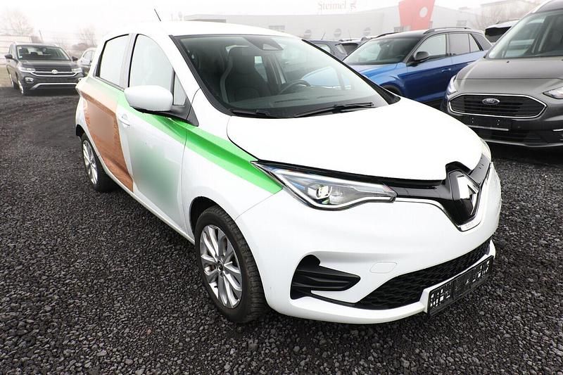 Gebraucht Renault Zoe Experience 50 kW (69 PS) 2021 Gletscherweiß Kleinwagen