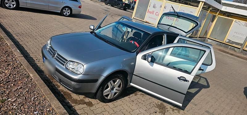 Gebraucht VW Golf IV 105 PS (77 kW) 2003 Grau Kleinwagen