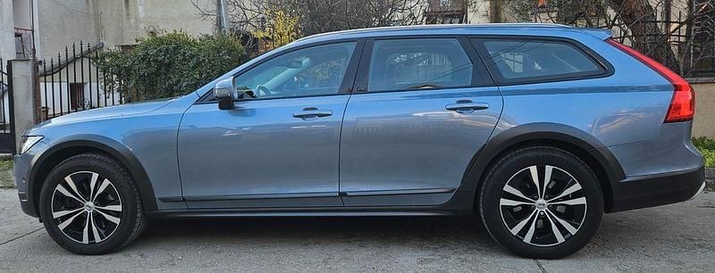 Gebraucht Volvo V90 CC 190 PS (139 kW) 2019 Grau Kombi