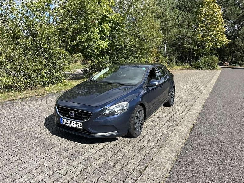 Gebraucht 2013 Volvo V40 CC Kombi | 6.200 € (Teuer) - Bild 1/4