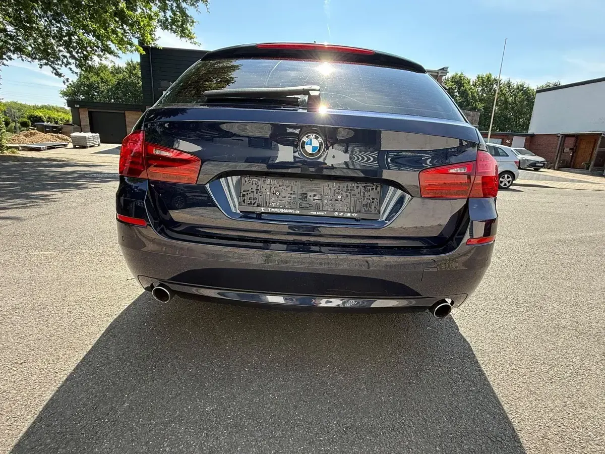 Gebraucht BMW 535 Sport Line 313 PS (230 kW) 2015 Blau Kombi