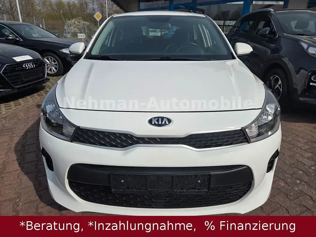 Gebraucht Kia Rio Attract 84 PS (61 kW) 2019 Weiß Limousine
