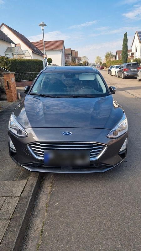 Gebraucht Ford Focus Titanium 150 PS (110 kW) 2019 Grau Kombi