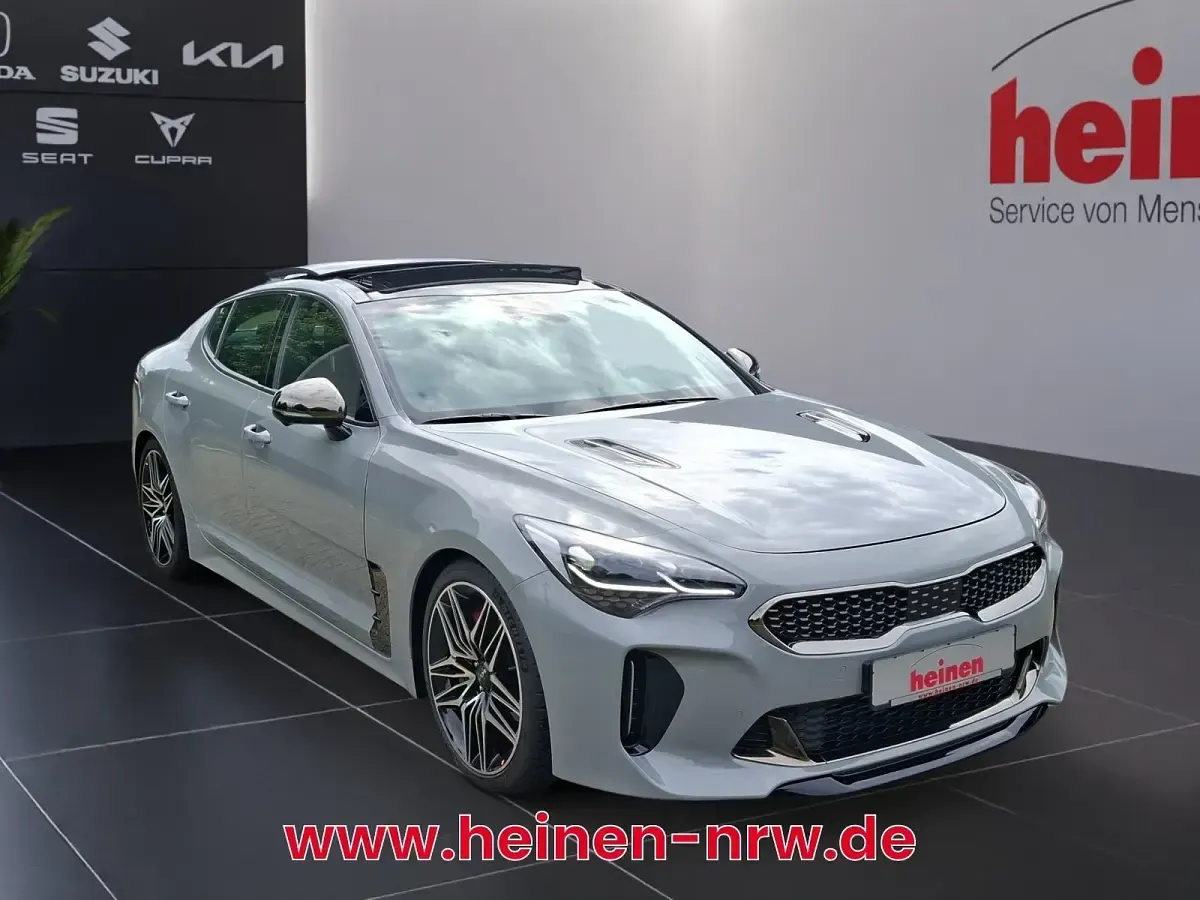 Gebraucht Kia Stinger GT 366 PS (269 kW) 2023 Silber Kleinwagen