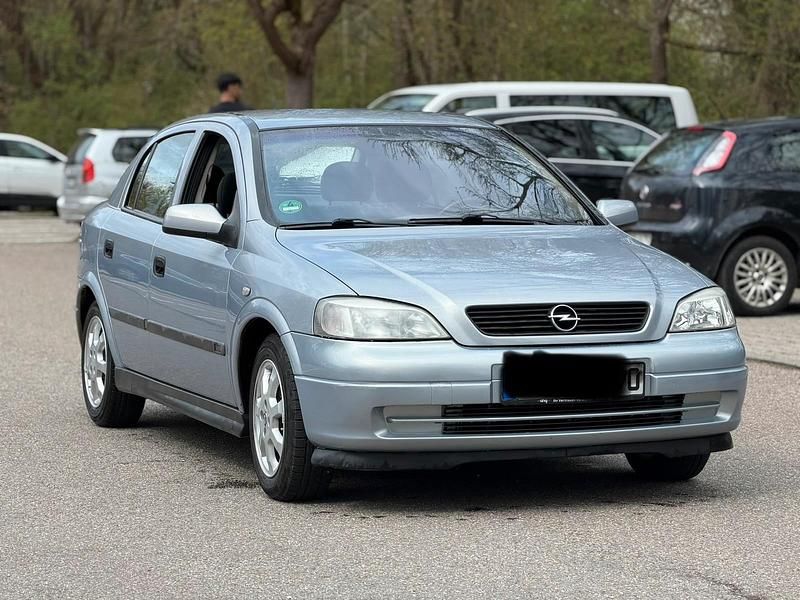 Gebraucht Opel Astra 105 PS (77 kW) 2001 Blau Kleinwagen