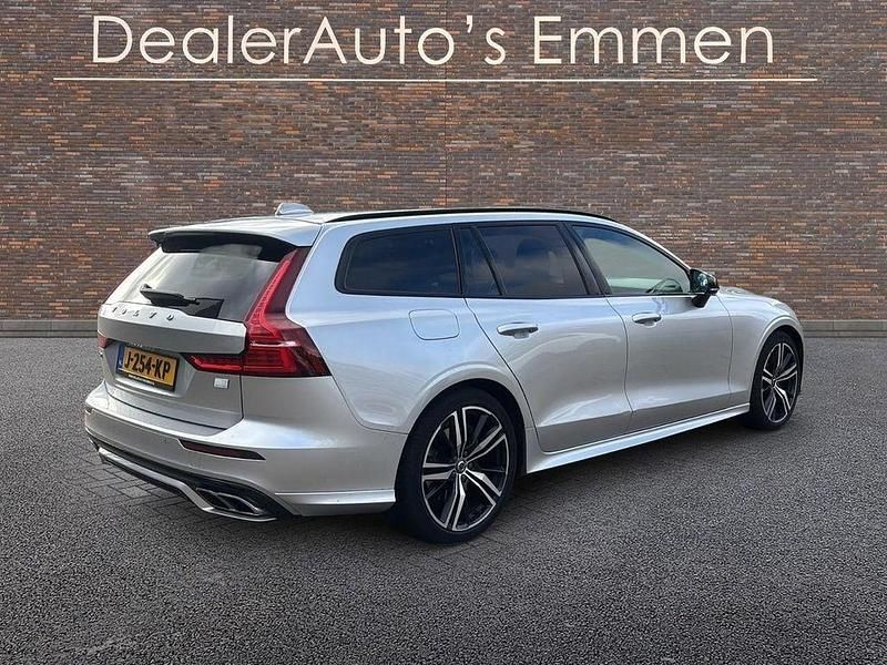 Gebraucht Volvo V60 R-Design 390 PS (286 kW) 2020 Grau Kombi