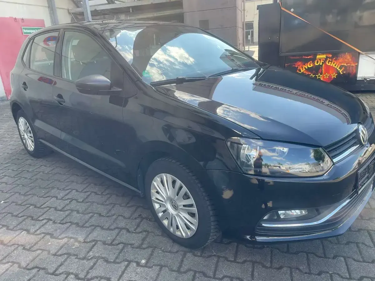 Gebraucht VW Polo Trendline 60 PS (44 kW) 2014 Deep black perleffekt Kleinwagen