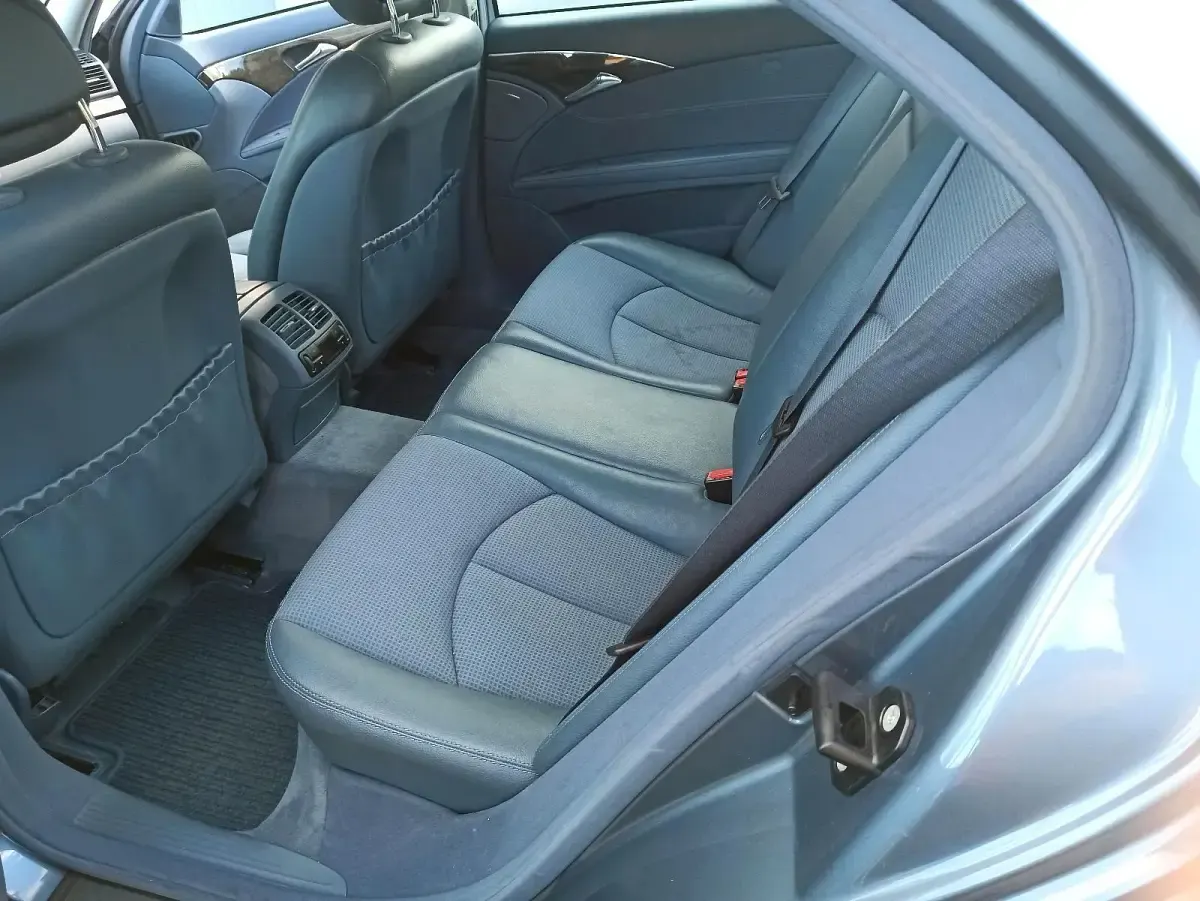 Gebraucht Mercedes E320 204 PS (150 kW) 2005 Limousine