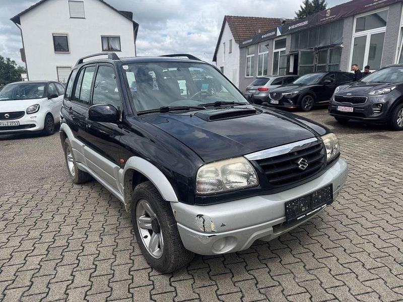 Schwarz Gebraucht 2004 Suzuki Grand Vitara Limited SUV | 3.990 € (Fairer Preis) - Bild 1/4