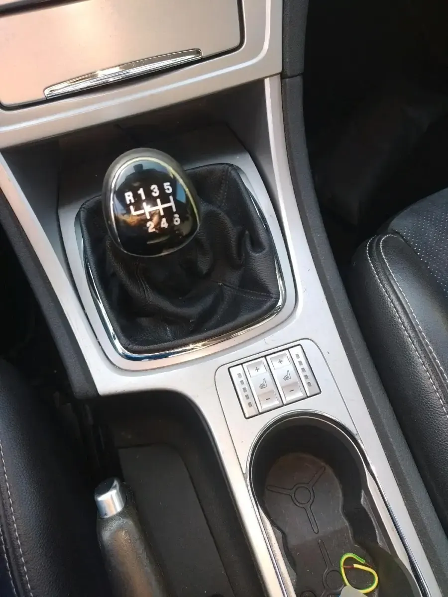 Gebraucht Ford Mondeo 140 PS (102 kW) 2008 Schwarz Kombi