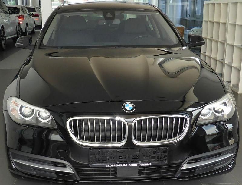 Schwarz Gebraucht 2016 BMW 520 Limousine | 16.400 € (Fairer Preis) - Bild 1/4