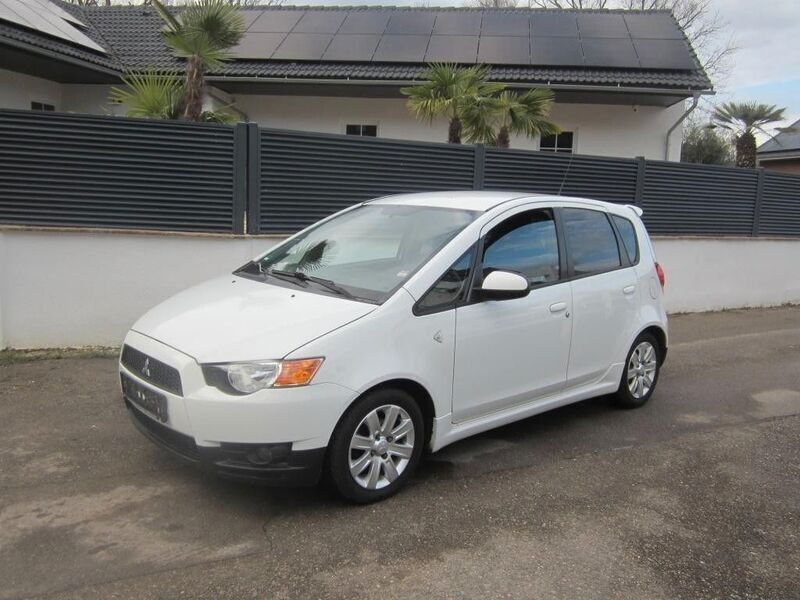 Weiß Gebraucht 2012 Mitsubishi Colt Limousine | 2.290 € (Fairer Preis) - Bild 1/4