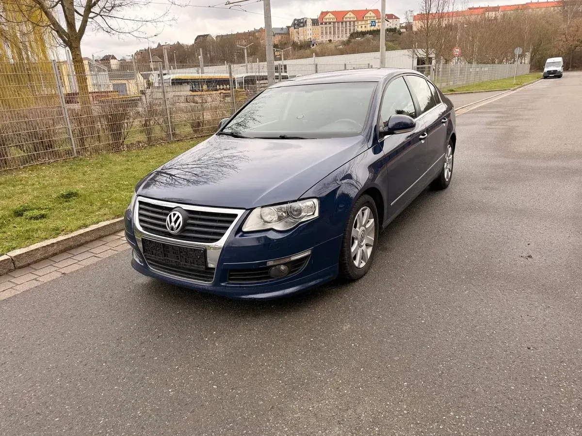 Second-hand VW Passat 140 CP (102 kW) 2006 Verde Berlinǎ