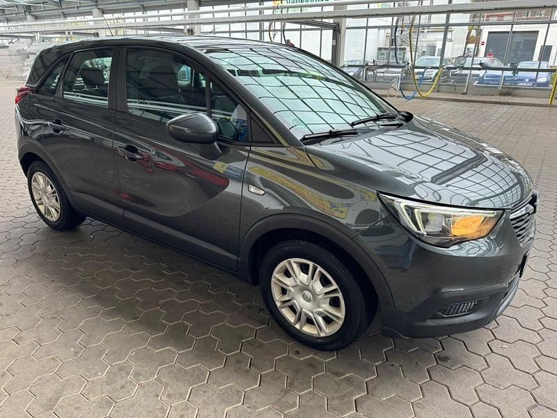 Grau Gebraucht 2017 Opel Crossland X SUV | 6.500 € (Guter Preis) - Bild 1/4