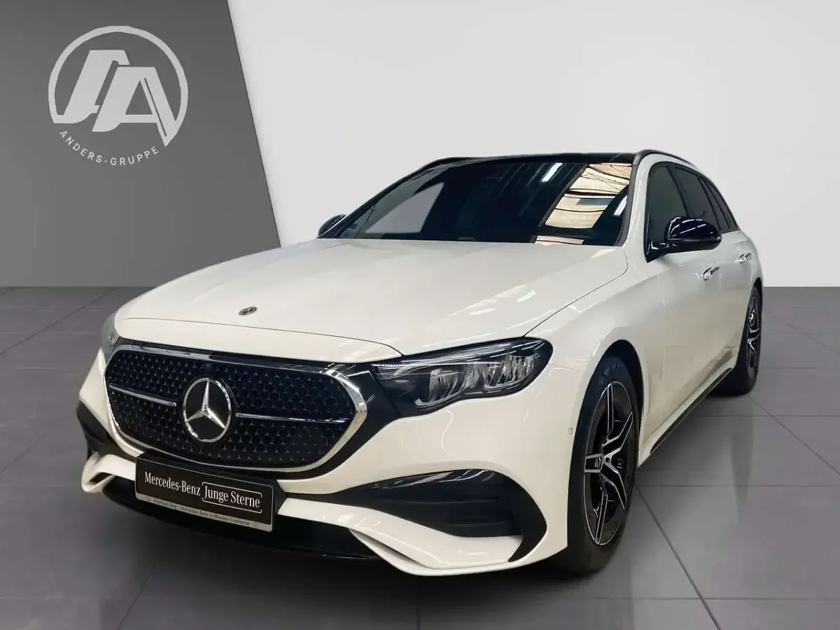Gebraucht Mercedes E200 AMG 204 PS (150 kW) 2025 Polarweiss Limousine